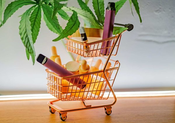 Le E-Liquide à base de plante de chanvre : Votre compagnon de relaxation quotidien