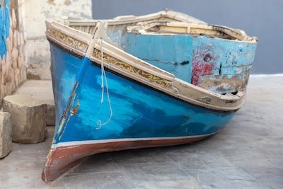Comment faire une peinture efficace de skaï pour bateau ?